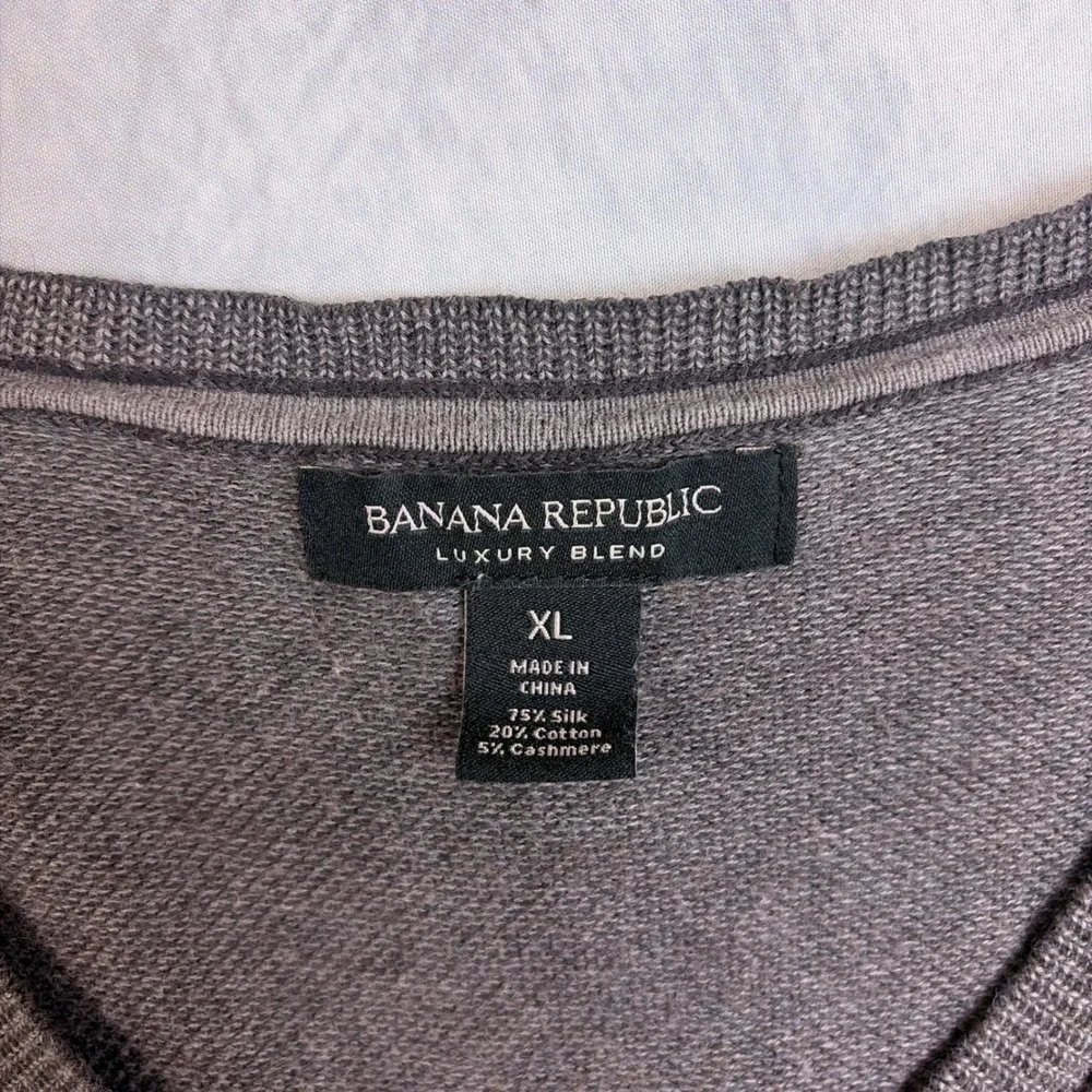 Banana Republic Luxury Blend Silk Cotton Cashmere V-Neck Sweater Gray Mens XL